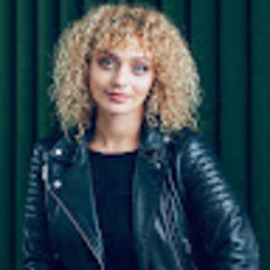 Meet your Posher, Elana